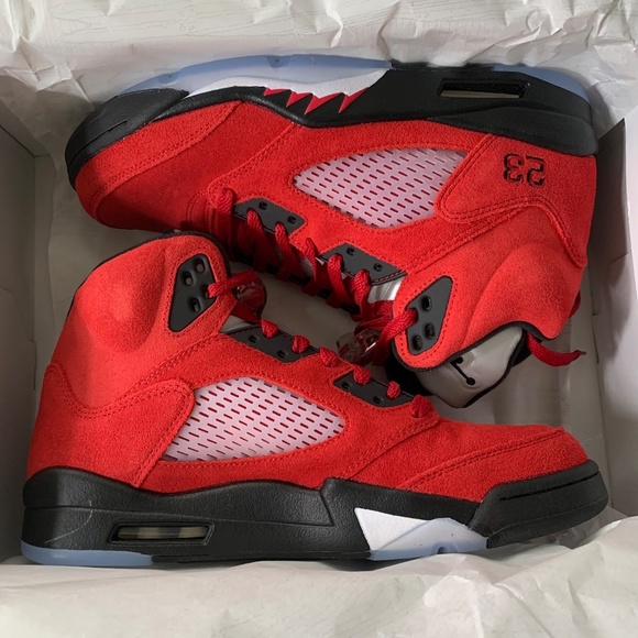 Nike Air Jordan Retro 5 ‘Raging Bull’ Varsity Red Suede 9 - Picture 4 of 10